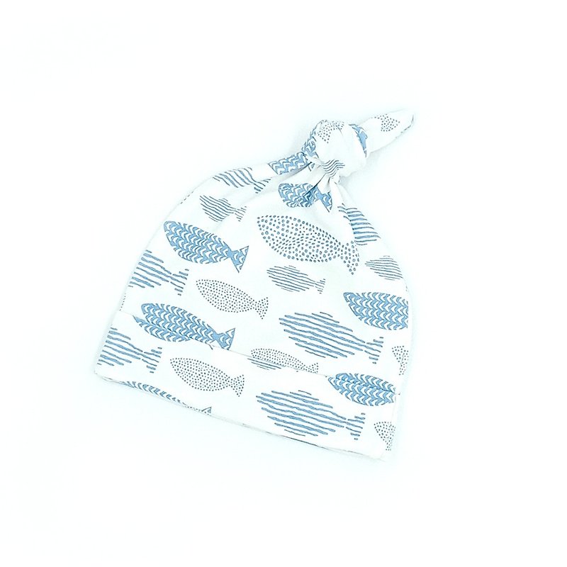 【Deux Filles Organic Cotton】Knotted Baby Hat (Blue Fish) - หมวกเด็ก - ผ้าฝ้าย/ผ้าลินิน สีน้ำเงิน