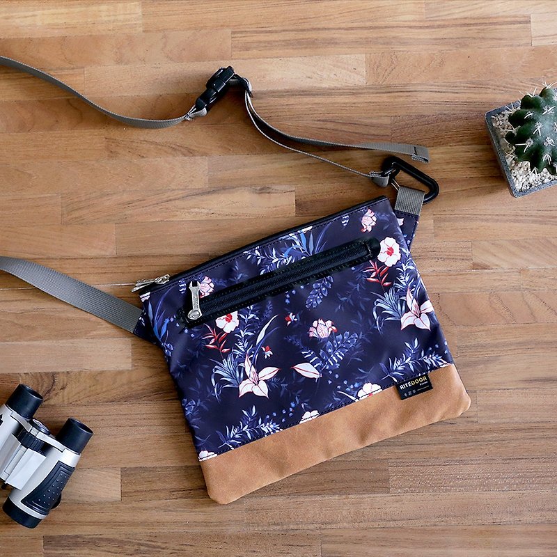 [RITE] Le Tour Series - Japanese Multilayer Side Backpack - Tropical Black Flower - กระเป๋าแมสเซนเจอร์ - วัสดุกันนำ้ 