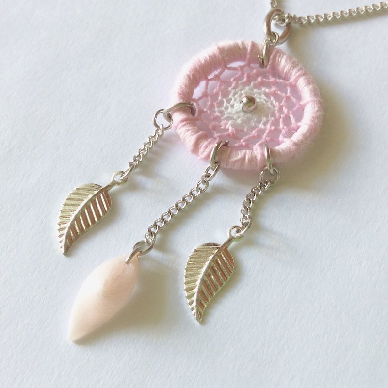 Pink solidify ribbon flower petal dreamcatcher necklace - สร้อยคอ - ผ้าไหม สึชมพู
