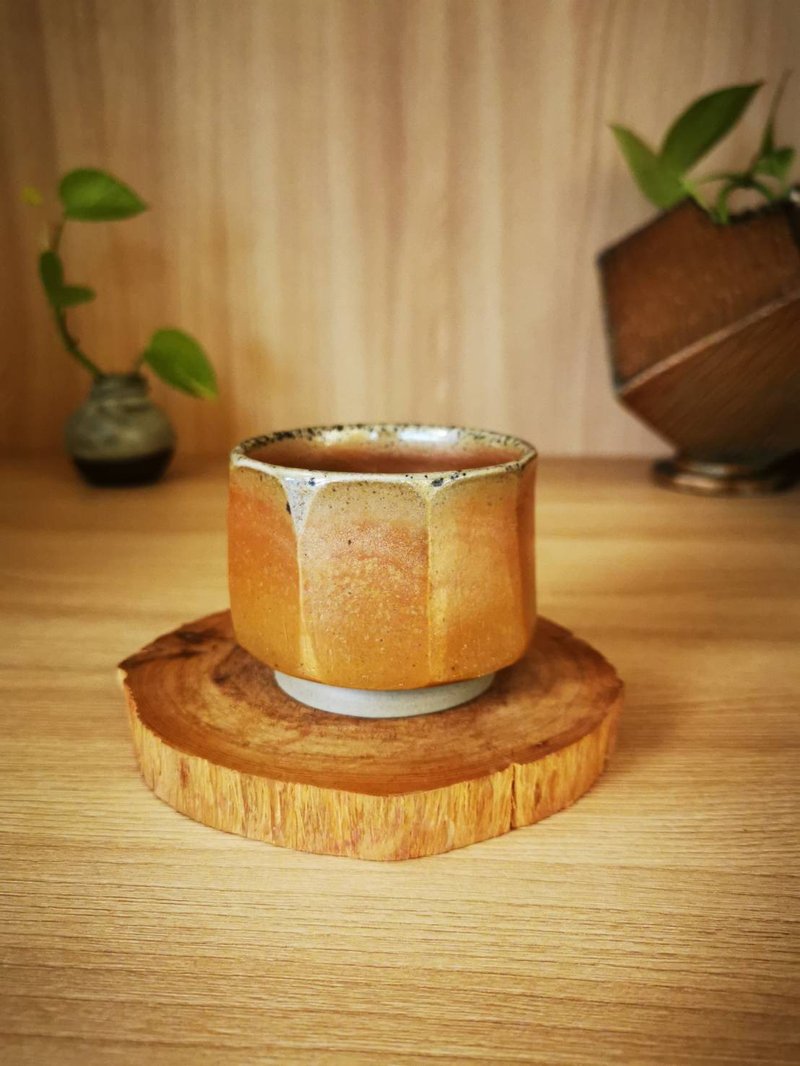 柴燒自然落灰造型茶杯 - 茶壺/茶杯/茶具 - 陶 