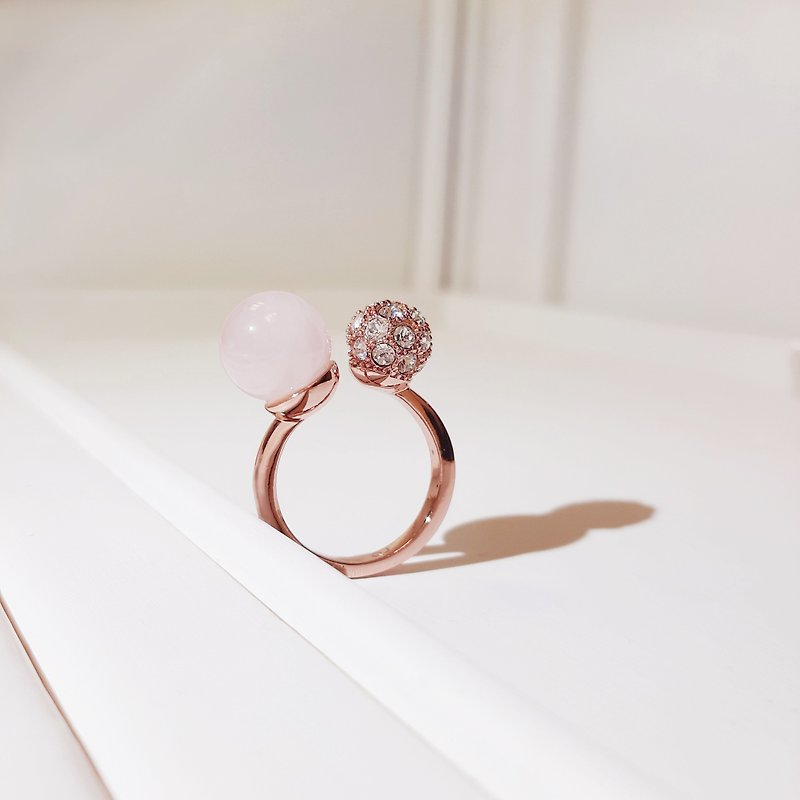 【Gift】Lover Natural Rose Quartz Ring|Light Jewelry|Natural Stone|Crystal|Open Ring - แหวนทั่วไป - ทองแดงทองเหลือง สึชมพู