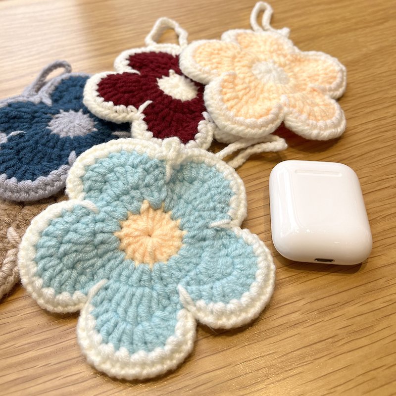 Bead handmade-airpods small flower bag/headphone storage/magnetic buckle/simple storage/gift/handmade crochet - Coin Purses - Cotton & Hemp Multicolor