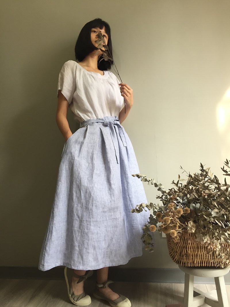 / Today is beautiful / blue and white fine bandages in the folds in the long skirt 100% yarn-dyed linen only one piece - Skirts - Cotton & Hemp 
