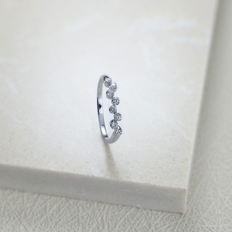 Interlaced starlight W-shaped wire ring with 18K natural diamonds - แหวนทั่วไป - เพชร สีเงิน