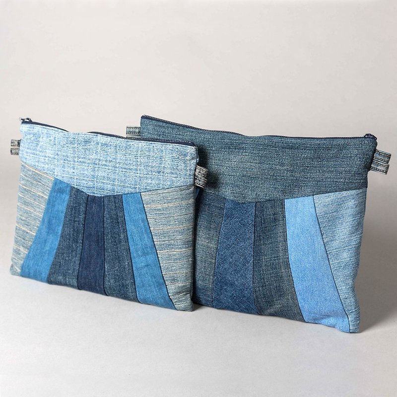 Upcycle Denim Clutch - กระเป๋าคลัทช์ - ผ้าฝ้าย/ผ้าลินิน สีน้ำเงิน