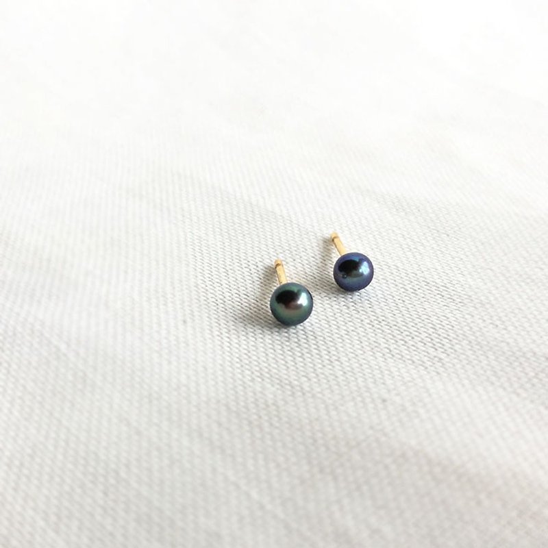 高品質High Luster 5A Quality Black Pearl Stud Earrings - 耳環/耳夾 - 珍珠 黑色