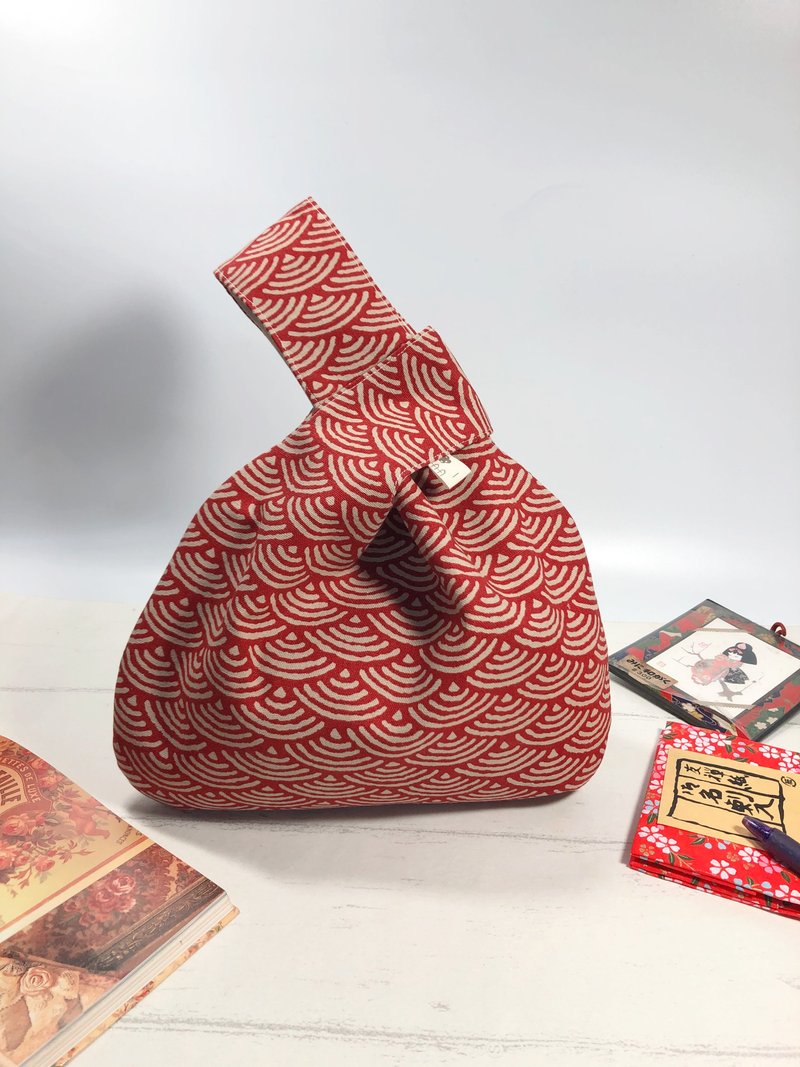 Fantasy【厚棉麻布】日式青海波手挽袋/手提袋(磚紅色) - 手袋/手提包 - 棉．麻 