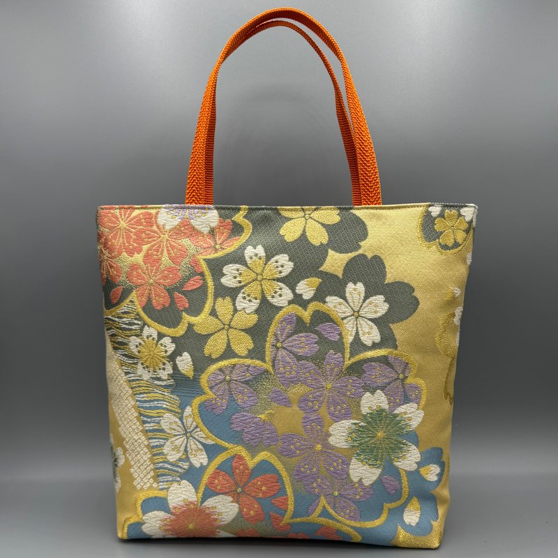 着物 帯 帯締め ハンドメイド トートバッグ リメイク 桜 唐織 舞桜文 正絹 - 手提包/手提袋 - 絲．絹 金色