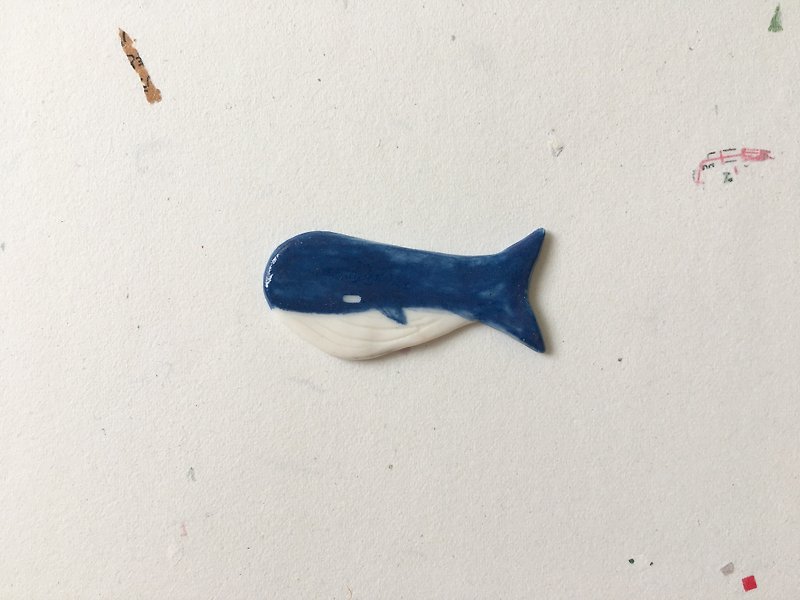 Ceramic Brooch - Blue / Shark / Animal / Ocean / Navy / Swimming / Swim - เข็มกลัด - เครื่องลายคราม สีน้ำเงิน
