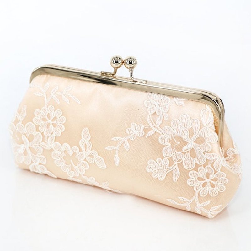 Handmade Clutch Bag in Pastel Peach  | Gift for bridal, bridesmaids |  Floral Alencon Lace - อื่นๆ - วัสดุอื่นๆ สึชมพู