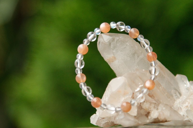 【Series of Bracele】6mm Sun stone, White crystal and Labradorite bracelet - Bracelets - Gemstone Multicolor