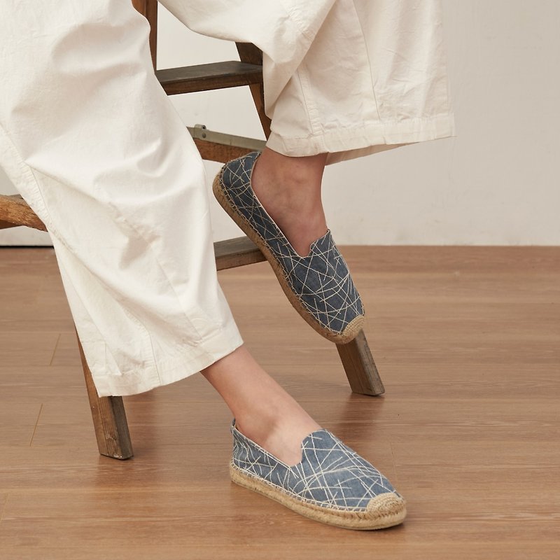 OneShoe Handmade Espadrilles Classic - รองเท้าลำลองผู้หญิง - ผ้าฝ้าย/ผ้าลินิน ขาว