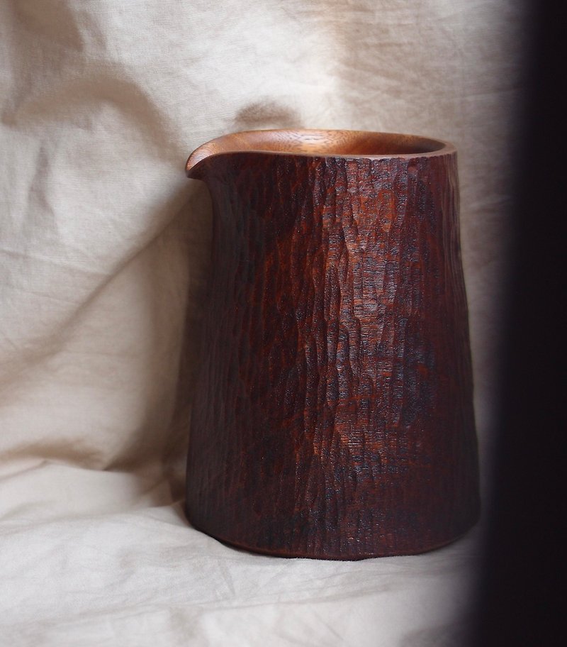 Sculpted texture piece mouth pot sharing pot - Other - Wood Brown