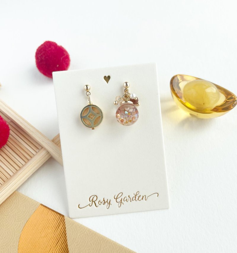 Rosy Garden wish become rich water inside glass ball earrings - Earrings & Clip-ons - Glass Brown