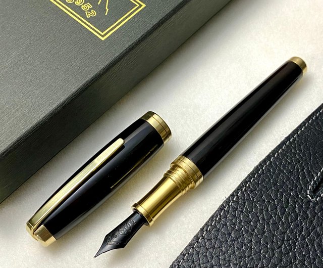 ブラック万年筆 黒と金 ツートンデザイン ブラック万年筆 黒と金 ツートンデザイン 3952 オールドゴート