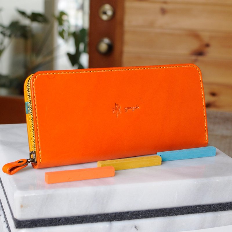 Round zipper wallet with excellent storability No.6 Buttero - Wallets - Genuine Leather Orange
