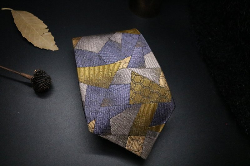 真絲復古花磚紋領帶/休閒百搭雅痞necktie - 領帶/領帶夾 - 絲．絹 多色