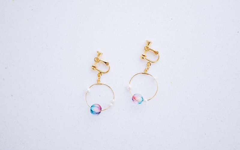 晨曦--桃╳藍琉璃珠水晶珍珠耳環 (聖誕禮物) - 耳環/耳夾 - 其他金屬 多色
