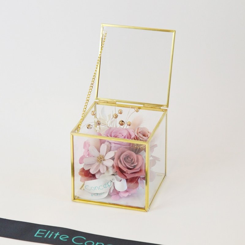 Eternal Love/ Jewelry Box Preserved Flowers - ตกแต่งต้นไม้ - พืช/ดอกไม้ สึชมพู