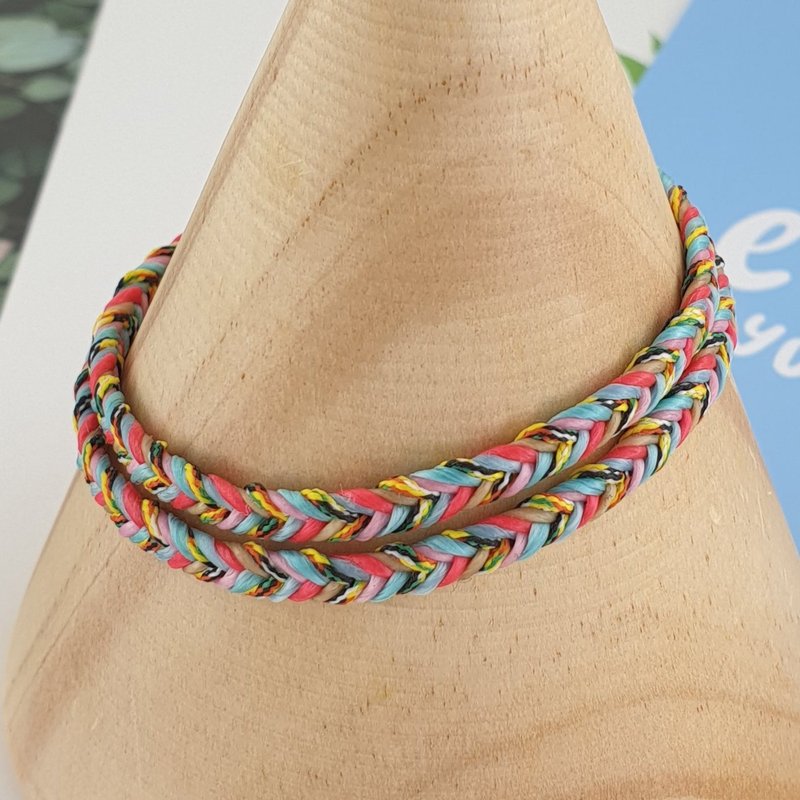 Z-82 Thai silk Wax thread (double-layer winding) @Contains five-color thread surfing leg rope lucky bracelet - สร้อยข้อมือ - วัสดุกันนำ้ 