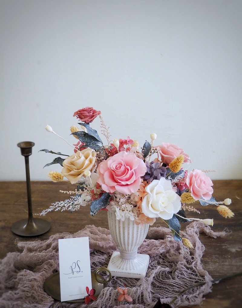 母親節客製花禮花束經典花禮【古典高腳瓷器永生桌花】永生花不母 - 盆栽/植栽 - 植物．花 紅色