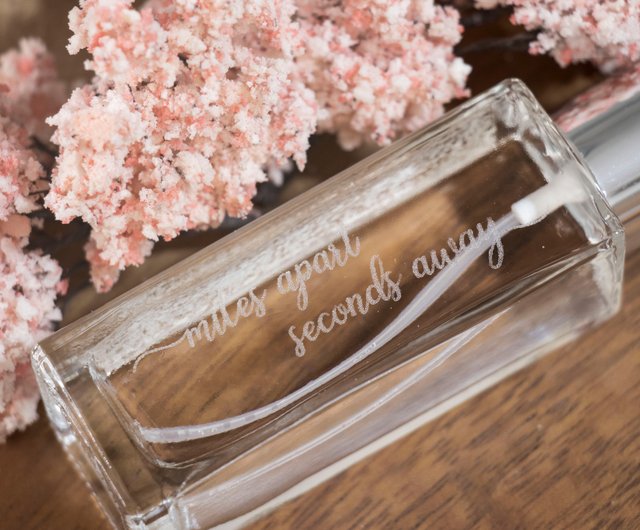 遺品整理 大量アクセサリ 喜平  刻印 英国製 香水 ブローチ 遺品整理 大量アクセサリ 喜平 刻印 英国製 香水 ブローチ 遺品