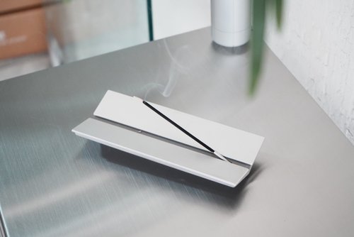 LLH Design | 水泥客製化禮品 ROOF 線香盤