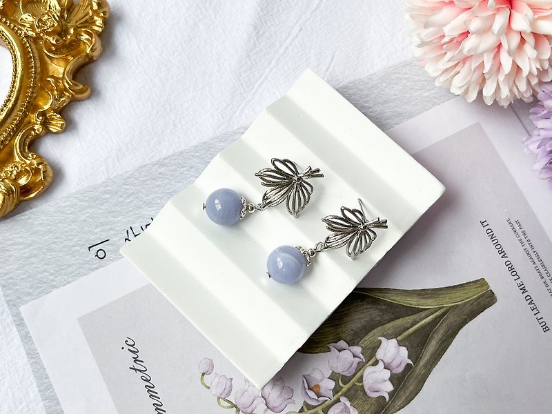 Natural blue agate 14K gold-filled maple leaf earrings S925 sterling silver earrings - ต่างหู - คริสตัล สีน้ำเงิน