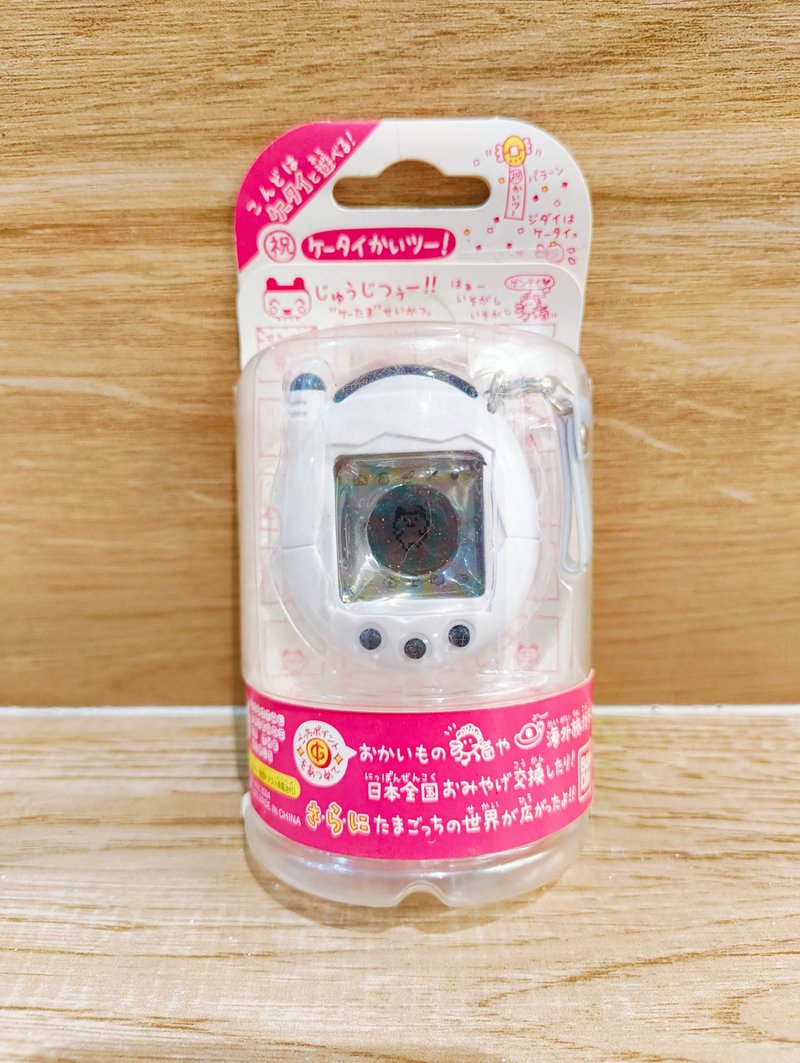 [Tamagotchi] Brand new and unopened Tamagotchi V3, 2004 version at the time - แกดเจ็ต - พลาสติก ขาว