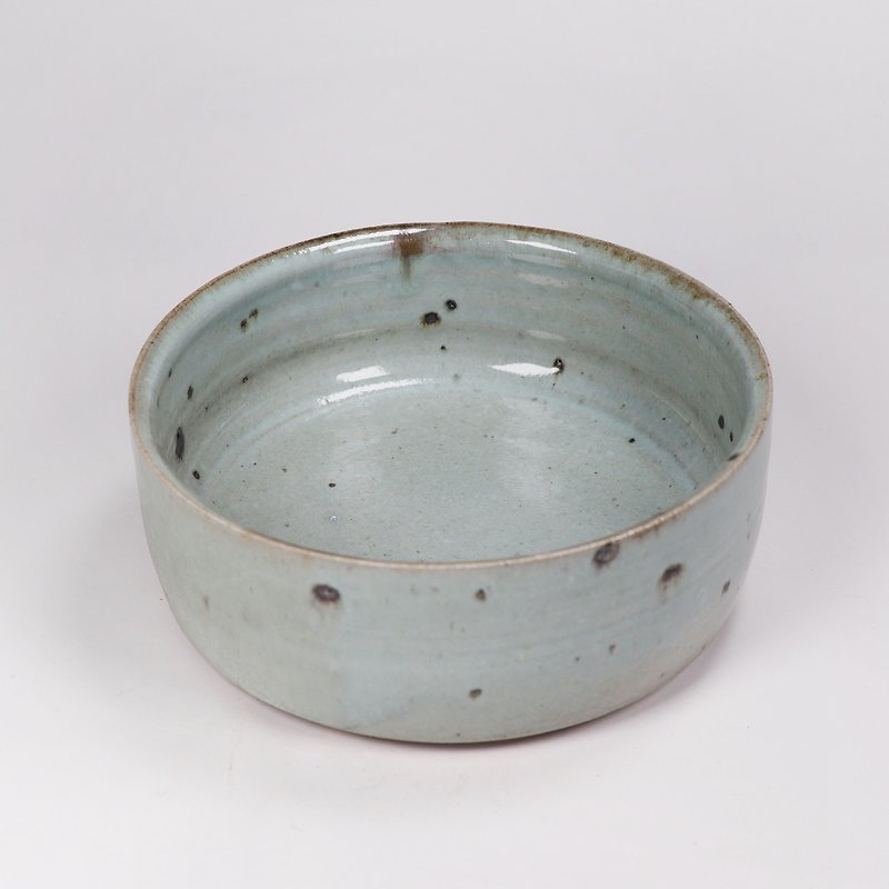 Mingya Kiln l Firewood-fired iron plate raw mineral water tea flower washer - ถ้วย - ดินเผา สีเทา