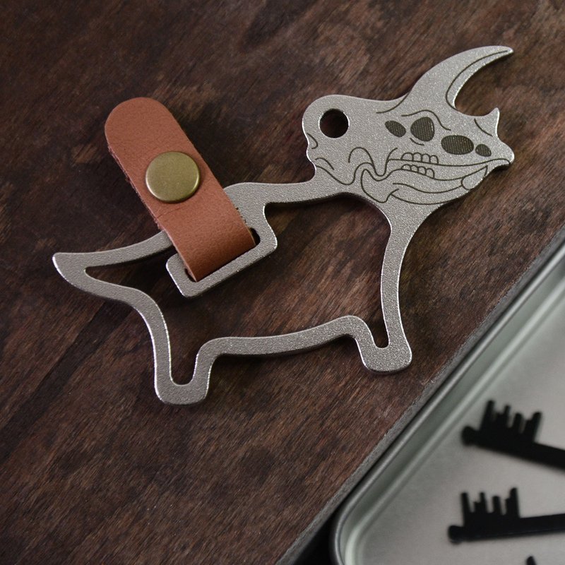 Desk+1 Dinosaur Key Chain (L) Triceratops - ที่ห้อยกุญแจ - สแตนเลส สีเงิน