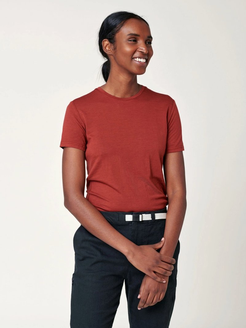 【ROYK】Women's Merino T-shirt - 美麗諾羊毛上衣_紅 - 運動衫/上衣 - 羊毛 紅色