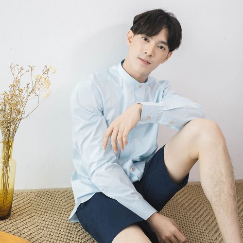 issarashops (NO S) SHIP // light blue // men straight fit