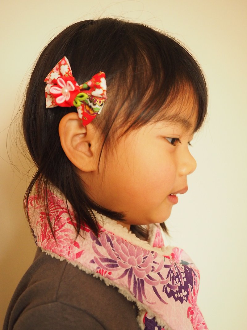新年飾物 手工縫製保暖圍巾圍脖頸巾 及和風花花髮夾 - 圍巾/披肩 - 棉．麻 粉紅色