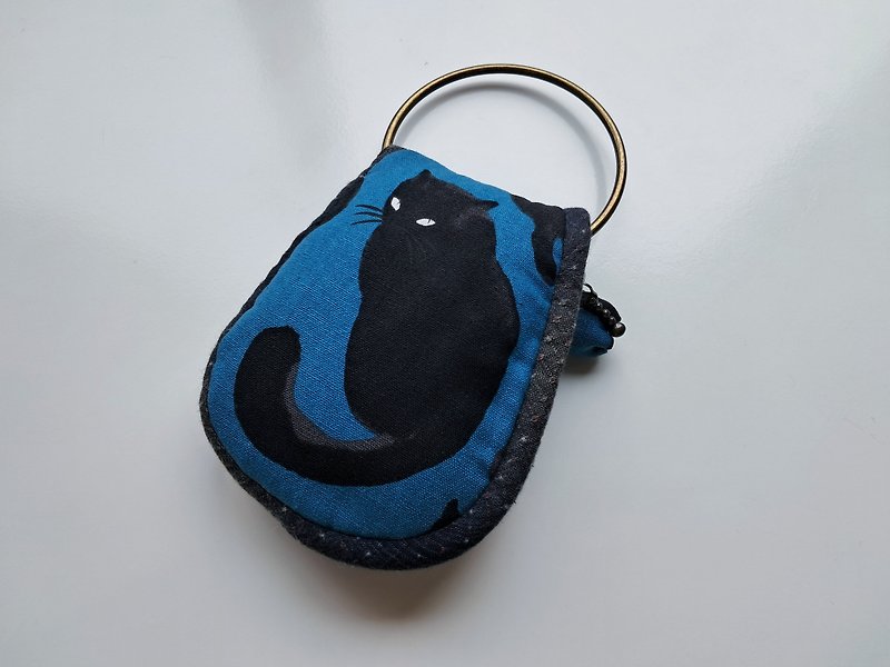Butler Key Case_Cool Black Cat on Blue Background_Bronze Fixed Type - Keychains - Cotton & Hemp Blue