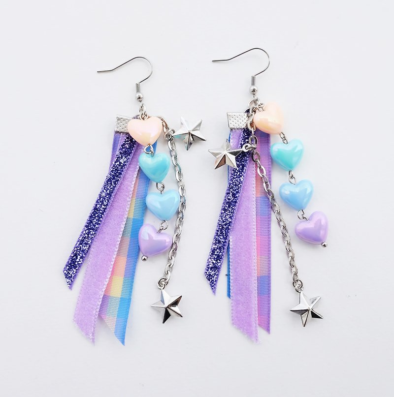 Purple long ribbon earrings with star charm and heart bead - 耳環/耳夾 - 其他材質 紫色