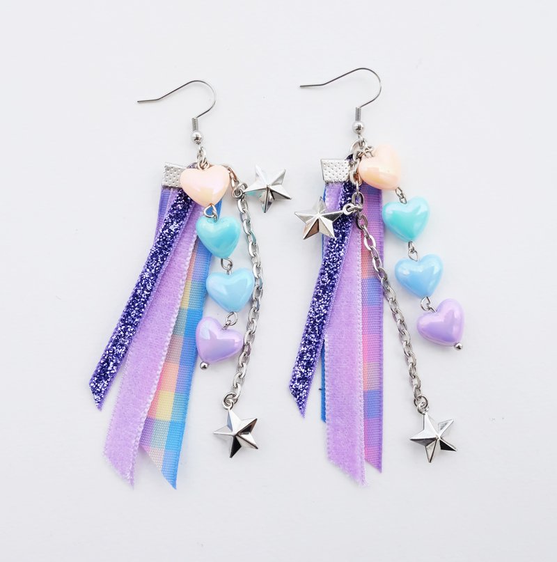 Purple long ribbon earrings with star charm and heart bead - ต่างหู - วัสดุอื่นๆ สีม่วง