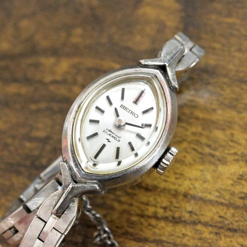 Free Shipping SEIKO Manual Wristwatch for Women Silver Dial WGP White Gold Plate - Women's Watches - Stainless Steel Silver