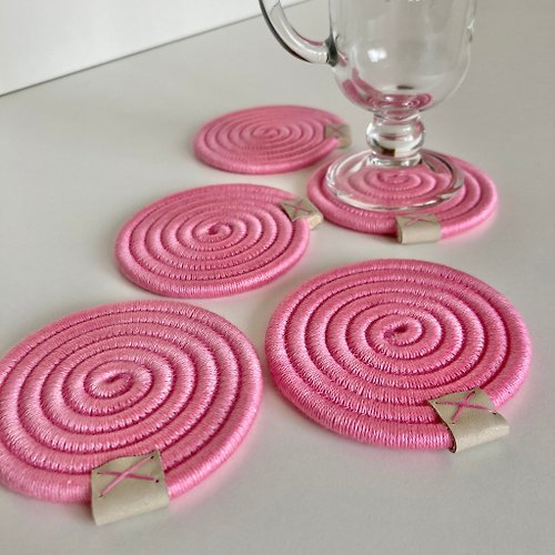 KOTTOSH ART Softly Pink coasters for mugs Set of 5, Diameter 9 cm