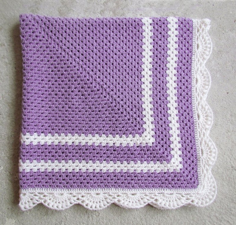 Crochet purple blanket, lilac white baby blanket, newborn granny square blanket - ผ้าห่ม - งานปัก สีม่วง