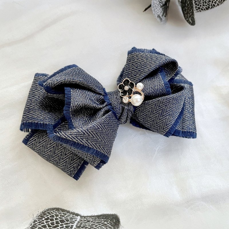 Raw edge three-dimensional bow hair clip scrunchie ring grab clip hair comb banana clip shark clip side clip ponytail - Hair Accessories - Other Materials Blue