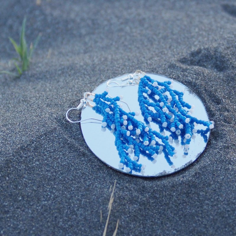 Beaded Coral Earrings | Coral Collection | Royal Blue Coral | Gifts - ต่างหู - วัสดุอื่นๆ สีน้ำเงิน