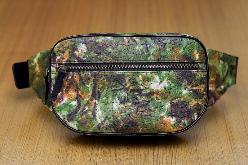 Genuine leather camouflage waist/shoulder bag - กระเป๋าแมสเซนเจอร์ - หนังแท้ 