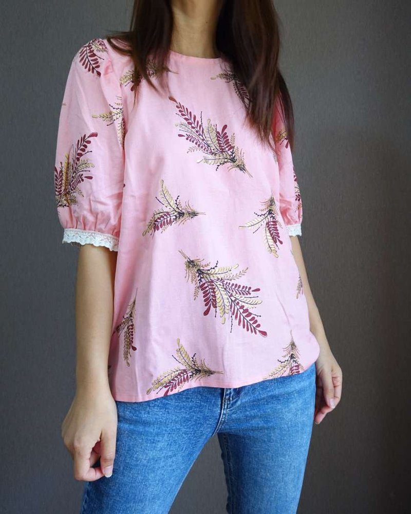 Woman puff sleeves blouse - Women's Tops - Cotton & Hemp Pink