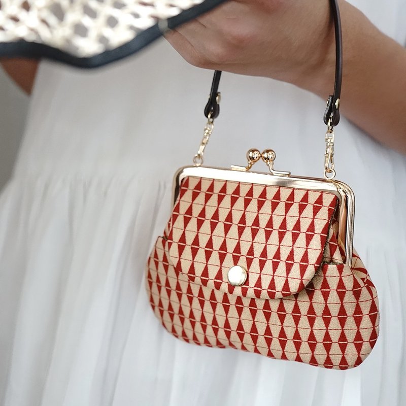 型染和服創意口袋口金包-赤心珠簾/和風設計/零錢包 - 錢包/皮夾/長短夾 - 棉．麻 