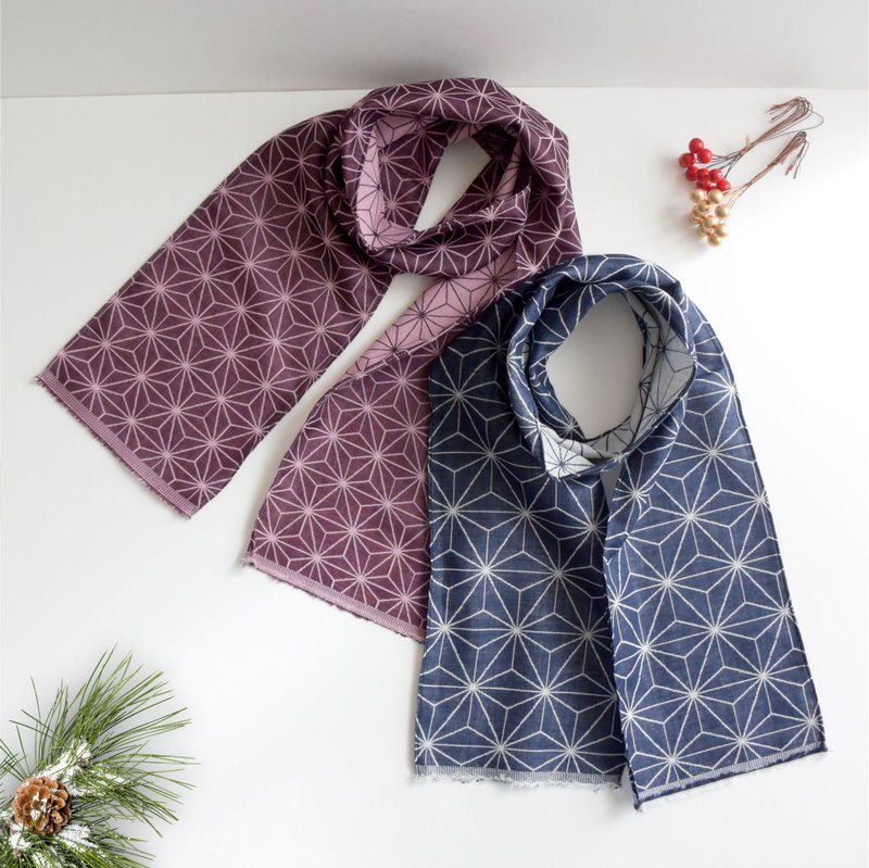 A pair of two-color hand towel-style mini stoles made of Banshu-woven gauze with a traditional Japanese hemp leaf pattern - Knit Scarves & Wraps - Cotton & Hemp Blue