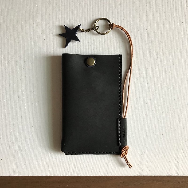 Key case │ package │ attached strap │ black │ key holder - Keychains - Genuine Leather Black