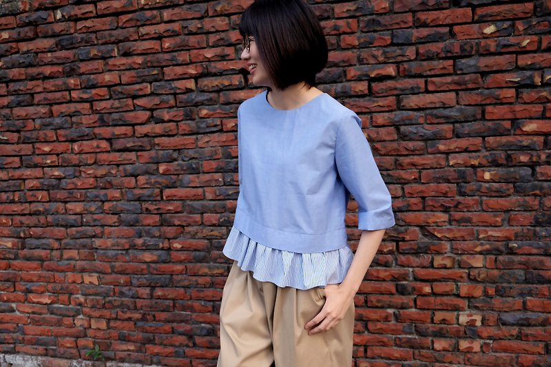 哗 拼接 stitched five-point sleeve shirt. Light blue - Women's Tops - Cotton & Hemp Blue