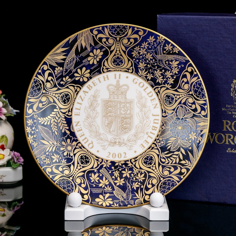 【皇家金禧】Royal Worcester 2002女王登基50週年紀念限量骨瓷盤 - 擺飾/家飾品 - 瓷 