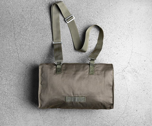 ほぼ未使用　DIESEL　ミリタリー　ヴィンテージ　トートバッグ　古着　グリーン ほぼ未使用 DIESEL ミリタリー ヴィンテージ トートバッグ 古着
